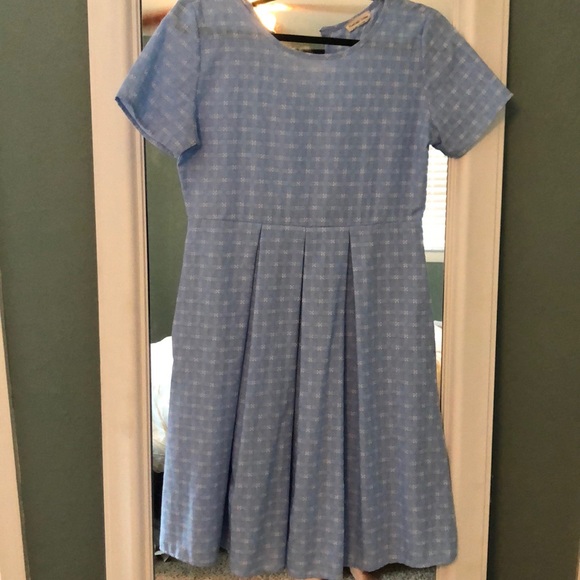 *Has Pockets* Modest pleated dress - Picture 2 of 3